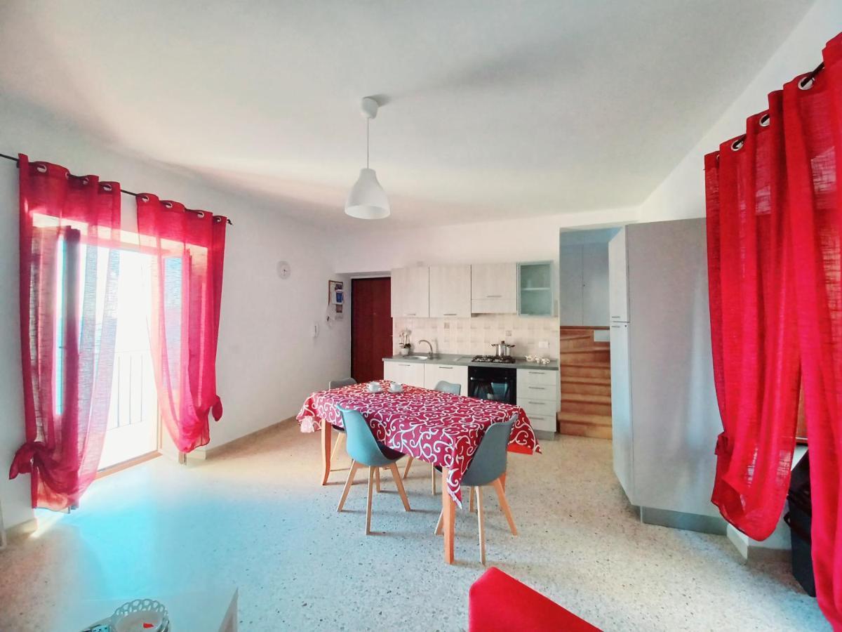 Un Oblo Sul Mare Apartment *